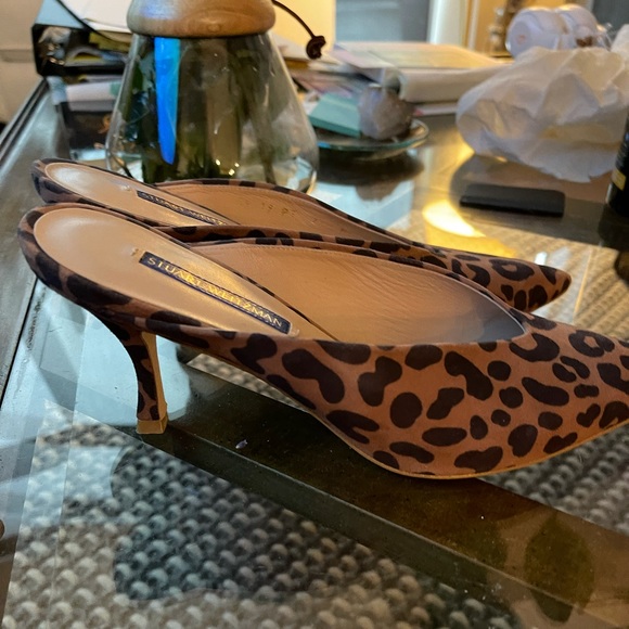 Stuart Weitzman Size 7 cheetah suede heels - Picture 4 of 7